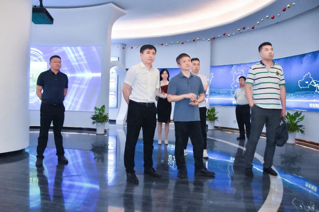 华融湘江银行莅临bifa必发集团调查互换(图4) 华融湘江银行莅临bifa必发集团调查互换(图4)