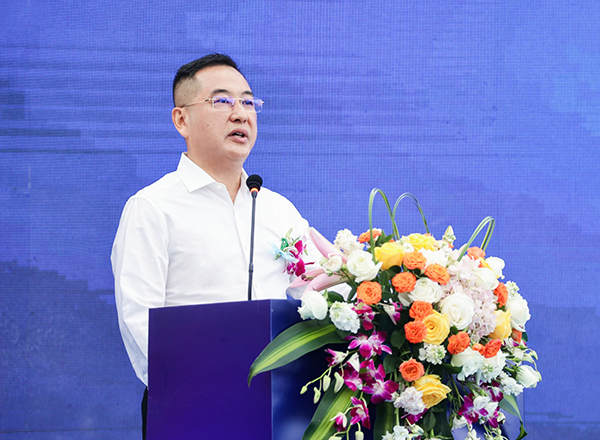 “三高四新”，物流先行：现代物流产学研融战术合作签约暨示范基地揭牌典礼成功进行(图3)