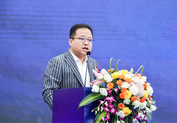“三高四新”，物流先行：现代物流产学研融战术合作签约暨示范基地揭牌典礼成功进行(图5)